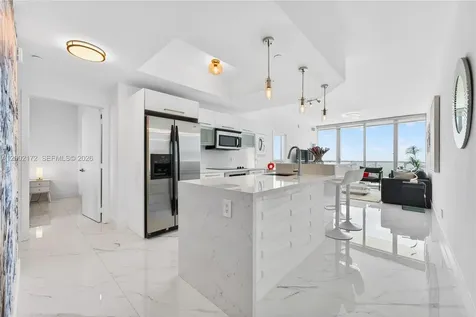 888 Biscayne Boulevard Miami FL 33132