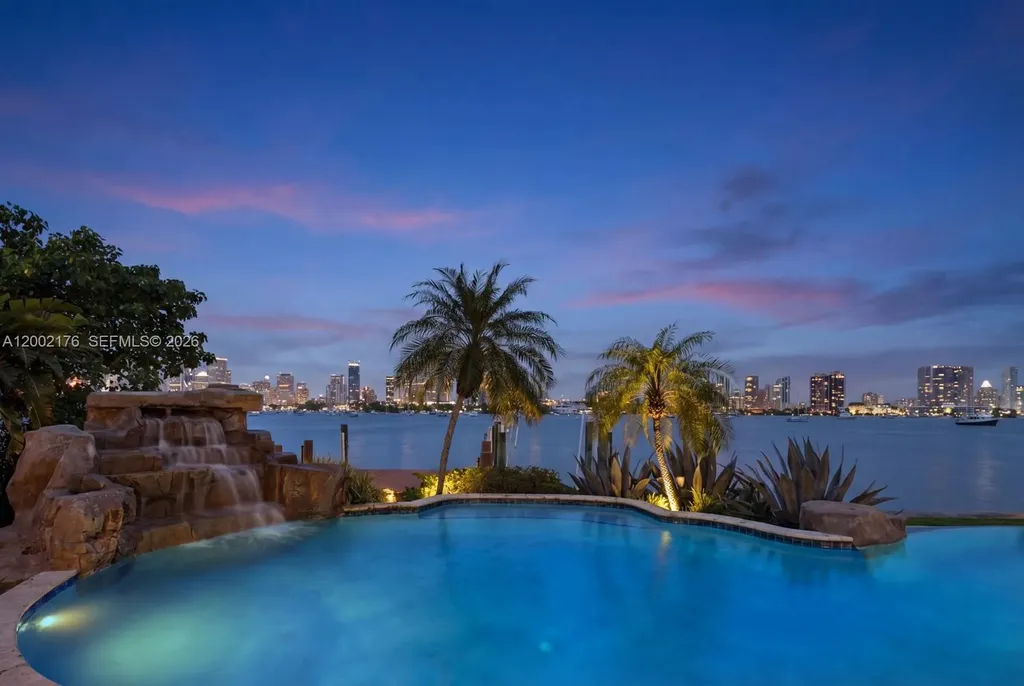 432 S Hibiscus Drive Miami Beach FL 33139