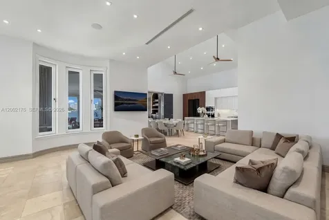 432 S Hibiscus Drive Miami Beach FL 33139