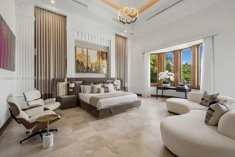 432 S Hibiscus Drive Miami Beach FL 33139