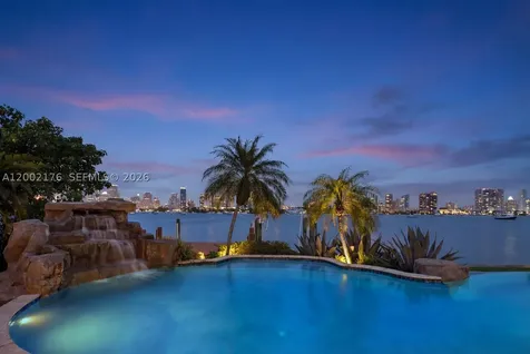 432 S Hibiscus Drive Miami Beach FL 33139