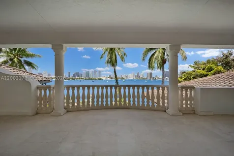 432 S Hibiscus Drive Miami Beach FL 33139