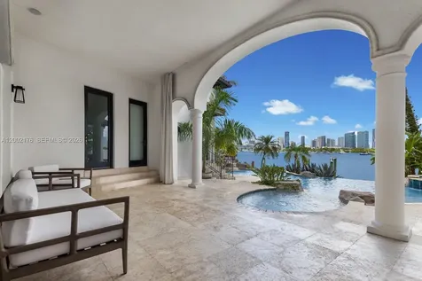 432 S Hibiscus Drive Miami Beach FL 33139