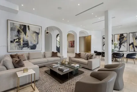 432 S Hibiscus Drive Miami Beach FL 33139