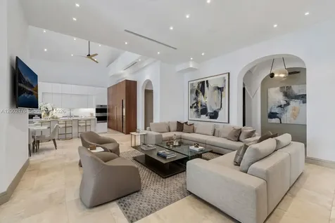 432 S Hibiscus Drive Miami Beach FL 33139