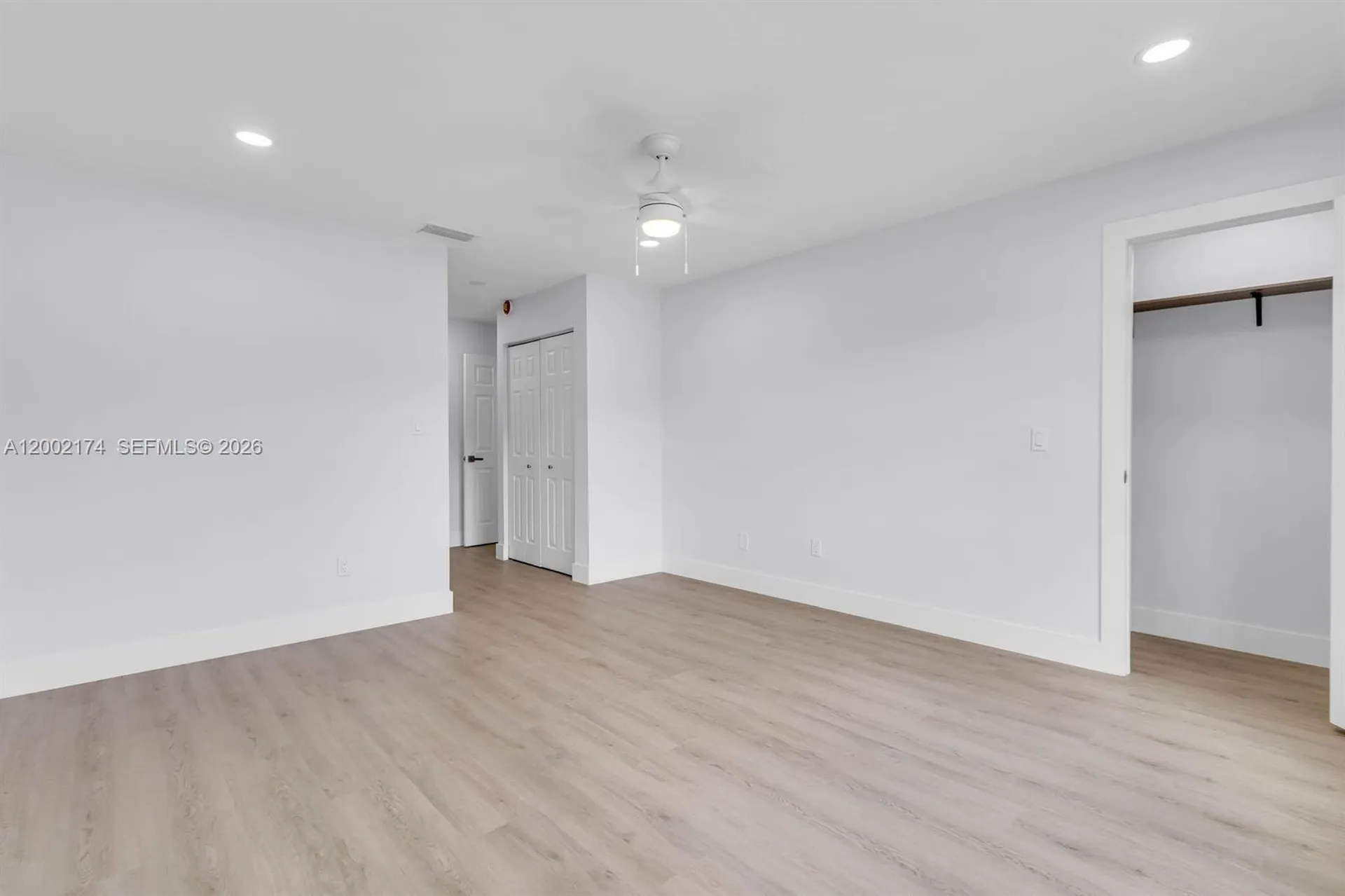 8535 Casa Del Lago Boca Raton FL 33433