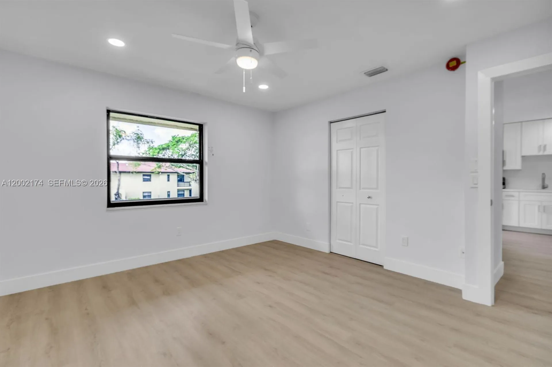 8535 Casa Del Lago Boca Raton FL 33433
