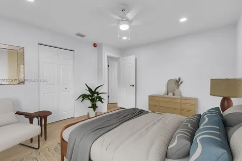 8535 Casa Del Lago Boca Raton FL 33433