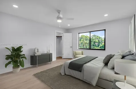 8535 Casa Del Lago Boca Raton FL 33433