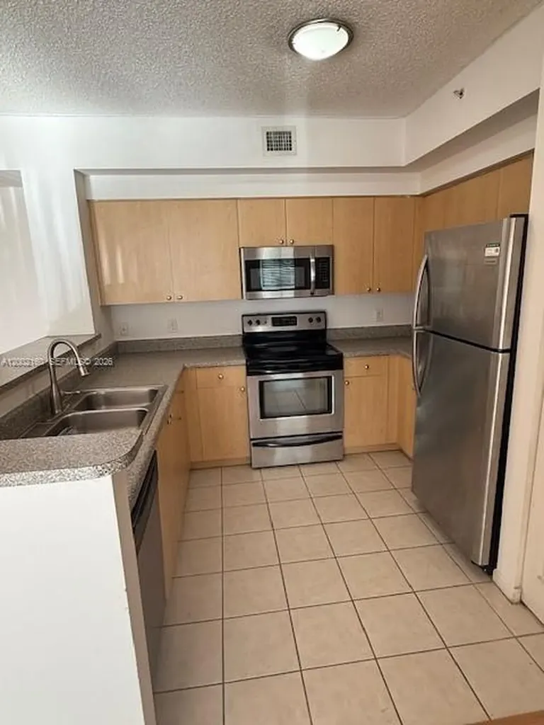 8070 N Nob Hill Road Tamarac FL 33321