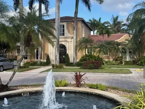 8070 N Nob Hill Road Tamarac FL 33321