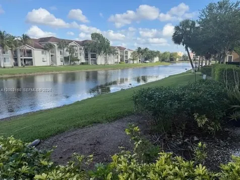 8070 N Nob Hill Road Tamarac FL 33321