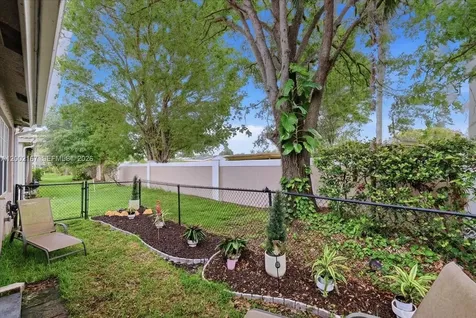 7600 S Aragon Boulevard Sunrise FL 33322