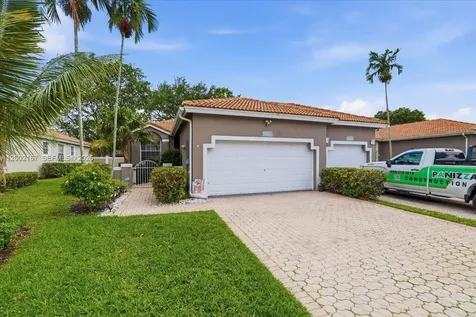 7600 S Aragon Boulevard Sunrise FL 33322