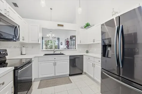 7600 S Aragon Boulevard Sunrise FL 33322