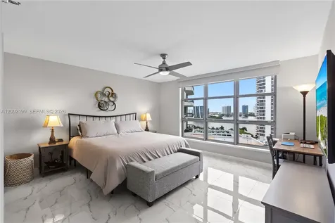 3500 Mystic Pointe Drive Aventura FL 33180