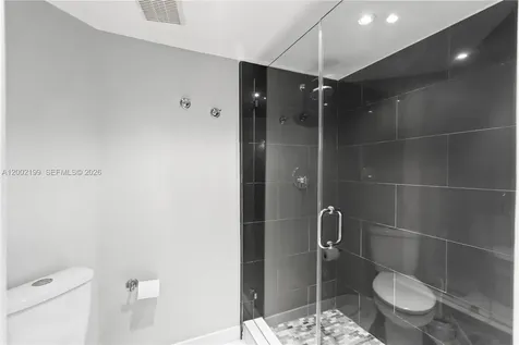 3500 Mystic Pointe Drive Aventura FL 33180