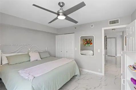 3500 Mystic Pointe Drive Aventura FL 33180