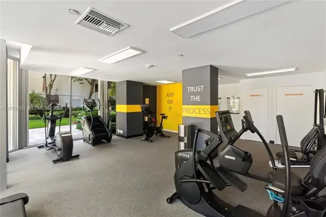 3500 Mystic Pointe Drive Aventura FL 33180