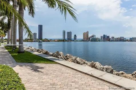 3500 Mystic Pointe Drive Aventura FL 33180