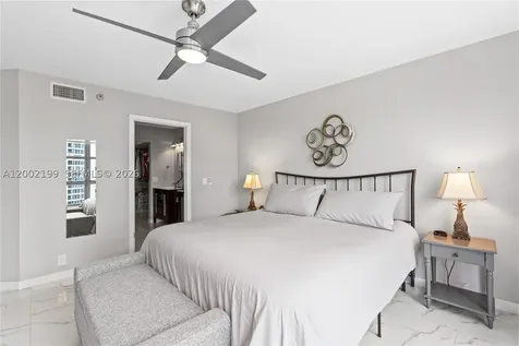 3500 Mystic Pointe Drive Aventura FL 33180