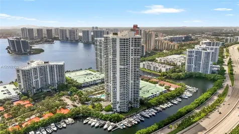 3500 Mystic Pointe Drive Aventura FL 33180