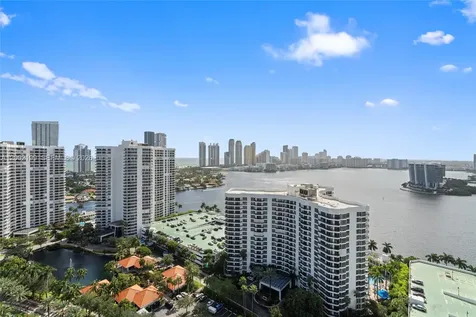 3500 Mystic Pointe Drive Aventura FL 33180