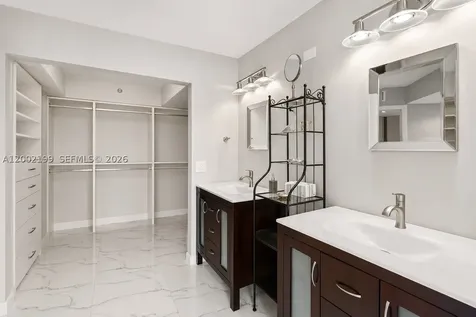 3500 Mystic Pointe Drive Aventura FL 33180