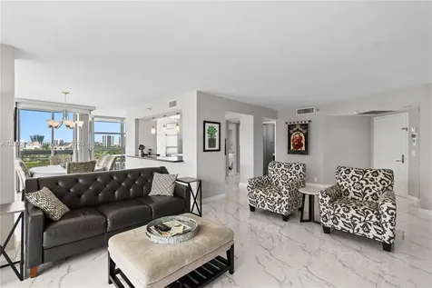 3500 Mystic Pointe Drive Aventura FL 33180