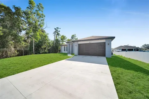 2913 14th Street W Lehigh Acres FL 33971