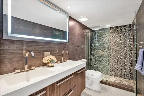 1623 Collins Avenue Miami Beach FL 33139
