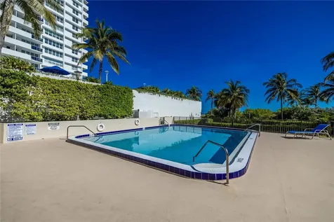 1623 Collins Avenue Miami Beach FL 33139