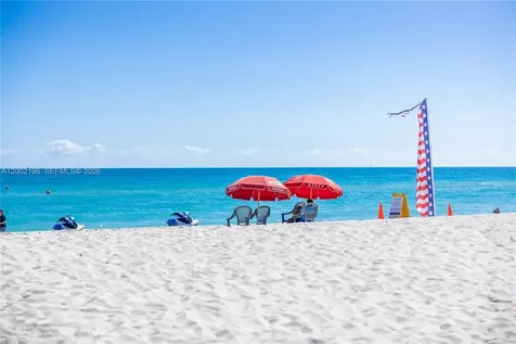 1623 Collins Avenue Miami Beach FL 33139