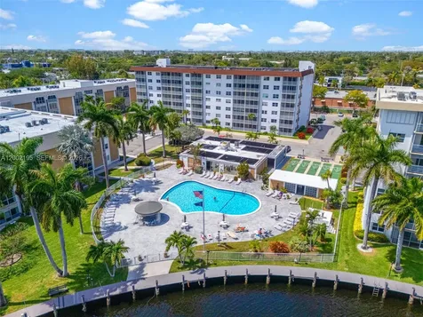 3050 NE 16th Avenue Oakland Park FL 33334