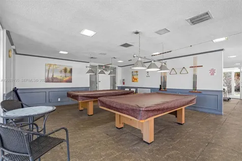 3050 NE 16th Avenue Oakland Park FL 33334