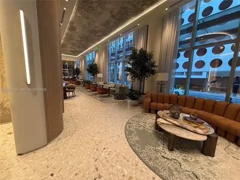 77 SE 5th Street Miami FL 33131