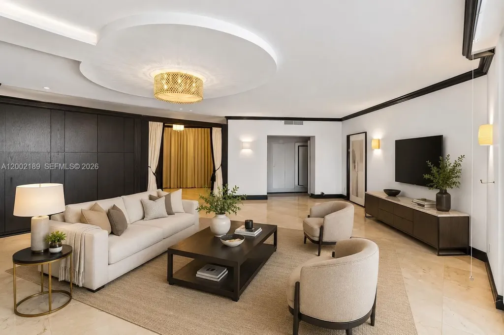 21050 Point Place Aventura FL 33180