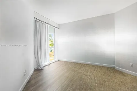 21050 Point Place Aventura FL 33180