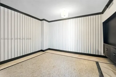 21050 Point Place Aventura FL 33180