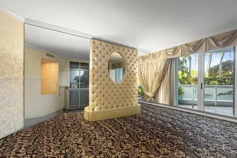 21050 Point Place Aventura FL 33180
