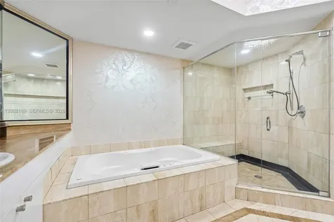 21050 Point Place Aventura FL 33180