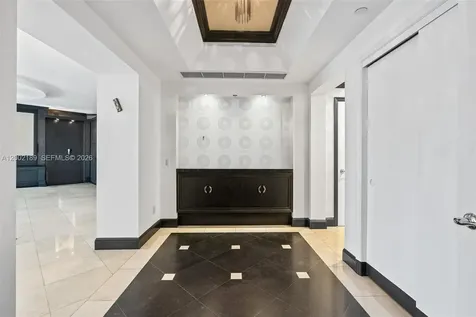 21050 Point Place Aventura FL 33180