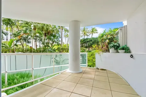 21050 Point Place Aventura FL 33180