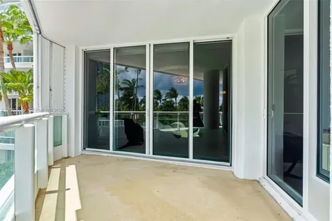 21050 Point Place Aventura FL 33180