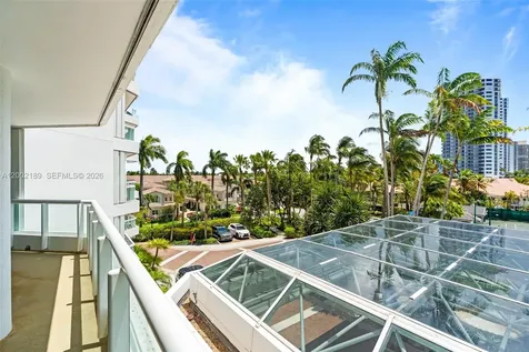 21050 Point Place Aventura FL 33180