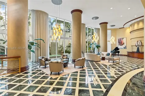 21050 Point Place Aventura FL 33180
