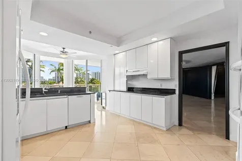 21050 Point Place Aventura FL 33180