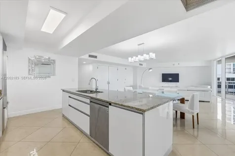 17201 Collins Avenue Sunny Isles Beach FL 33160