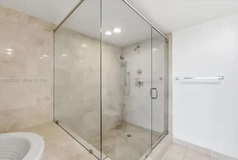 17201 Collins Avenue Sunny Isles Beach FL 33160