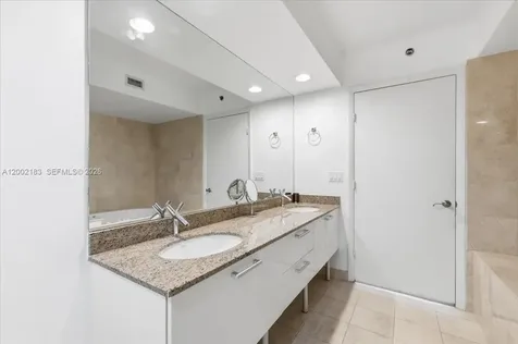 17201 Collins Avenue Sunny Isles Beach FL 33160